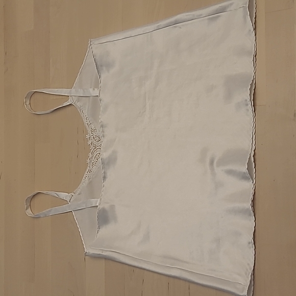EUC VTG 1980s Chic by h.i.s White Satin Feel Lace Neckline Camisole - Picture 9 of 11
